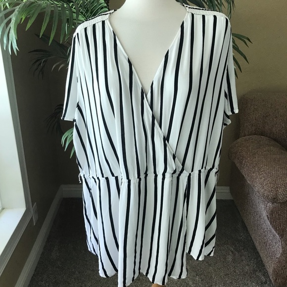 Ava & VIV plus size short sleeve rayon top - Picture 1 of 5